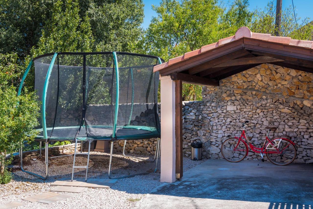 Holiday Home Rosko Skradin Exterior photo